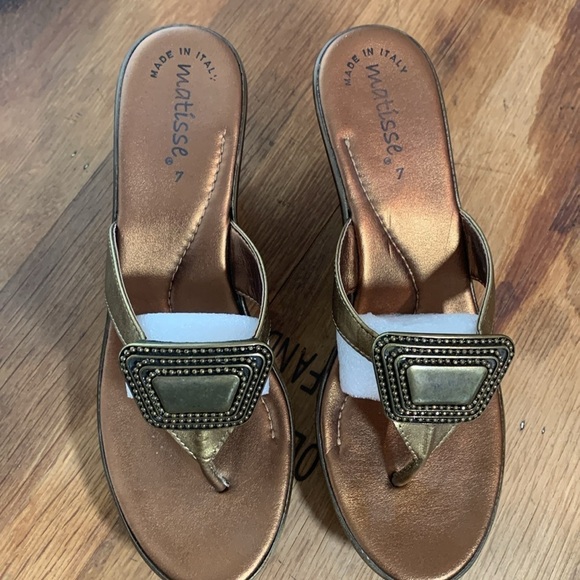 Matisse | Gold Shoes Sandals Leather Studded Slip-On Wedge Heels Made in Italy 7 - Picture 6 of 17